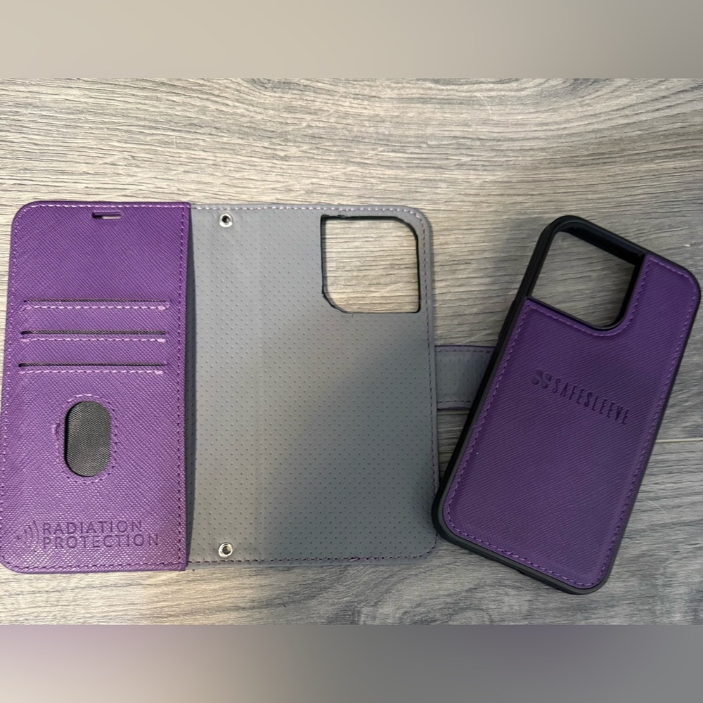 Safe Sleeve 
Purple Phone Case